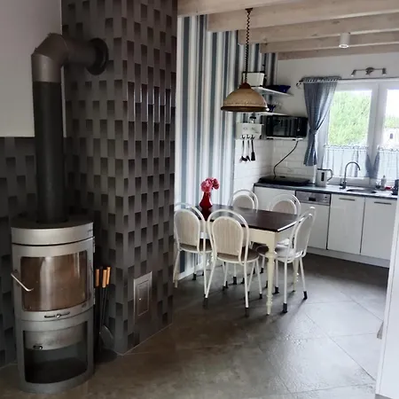 Niebieski Dom Białogóra